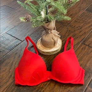 Victoria Secret Plunge Bra